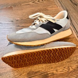New Balance 237